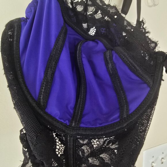 Women's Plus 4X Purple and Black Lace Bra - Picture 5 of 6